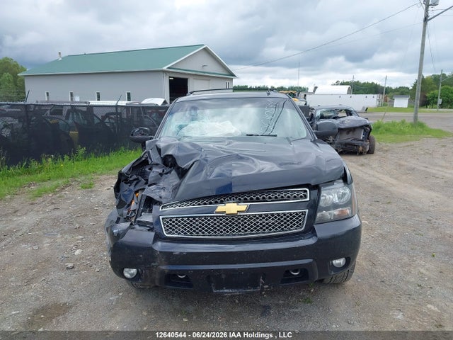 12640544 :رقم المزاد ، 1GNSKJE78CR227801 vin ، 2012 Chevrolet Suburban K1500 Lt مزاد بيع