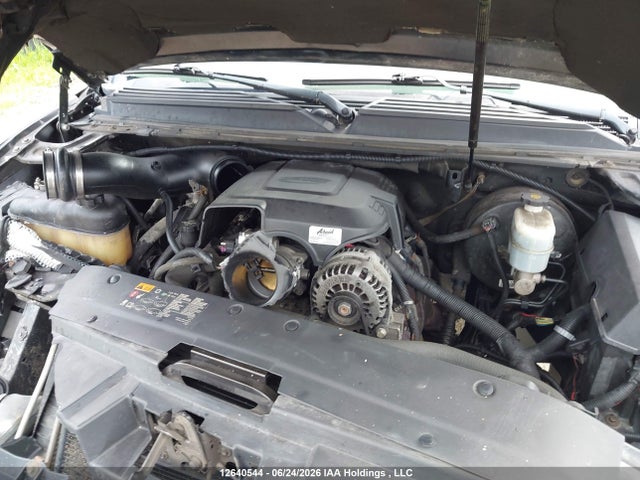 12640544 :رقم المزاد ، 1GNSKJE78CR227801 vin ، 2012 Chevrolet Suburban K1500 Lt مزاد بيع