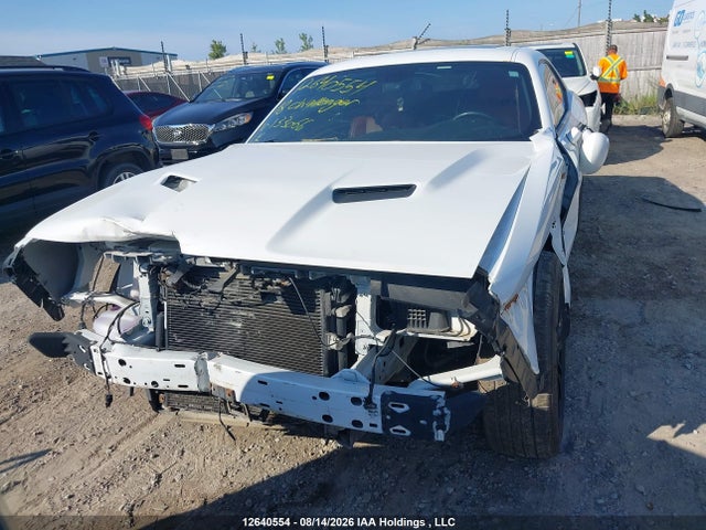 2C3CDZGGXJH133066 Dodge Challenger Gt