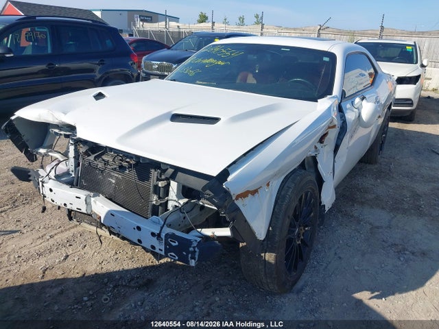 2C3CDZGGXJH133066 Dodge Challenger Gt