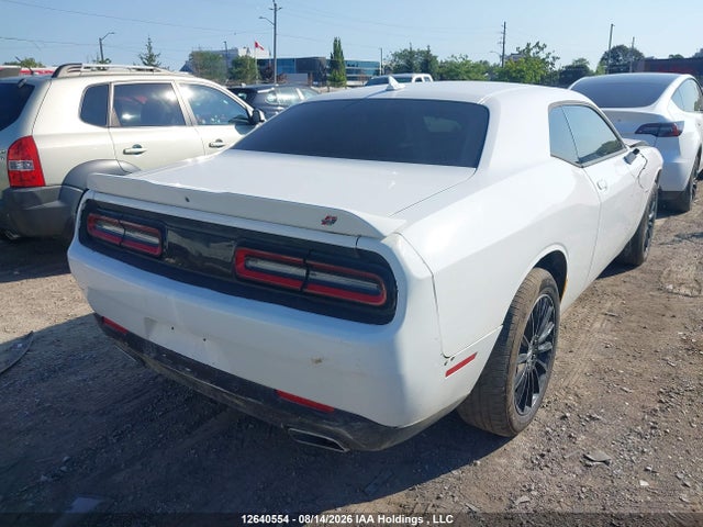 2C3CDZGGXJH133066 Dodge Challenger Gt