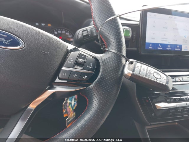Продажа на аукционе авто 2022 Ford Explorer, vin: 1FMSK8KHXNGA14650, номер лота: 12640562
