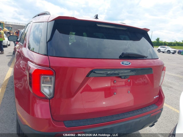 Продажа на аукционе авто 2022 Ford Explorer, vin: 1FMSK8KHXNGA14650, номер лота: 12640562