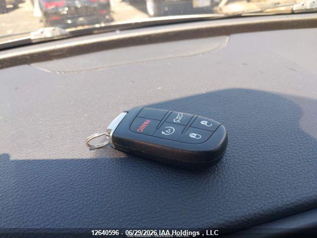 Chrysler 200 Limited 2015 1C3CCCAB7FN728713 Image 12