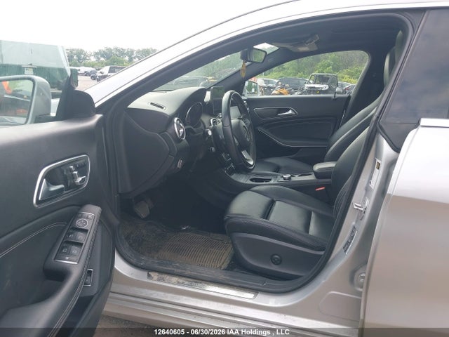 WDDSJ4GB5JN562684 Mercedes-Benz CLA 250 4MATIC