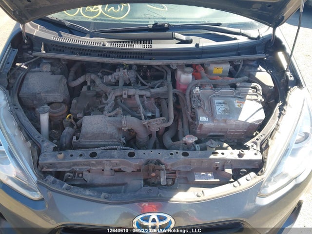 12640610 :رقم المزاد ، JTDKDTB30G1125820 vin ، 2016 Toyota Prius C Technology مزاد بيع