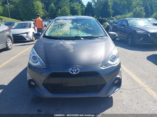 12640610 :رقم المزاد ، JTDKDTB30G1125820 vin ، 2016 Toyota Prius C Technology مزاد بيع