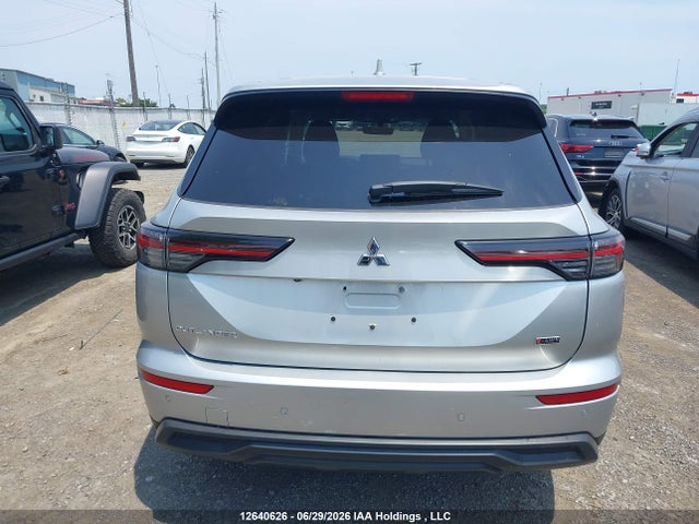Продажа на аукционе авто 2025 Mitsubishi Outlander Es, vin: JA4J4UA87SZ626559, номер лота: 12640626
