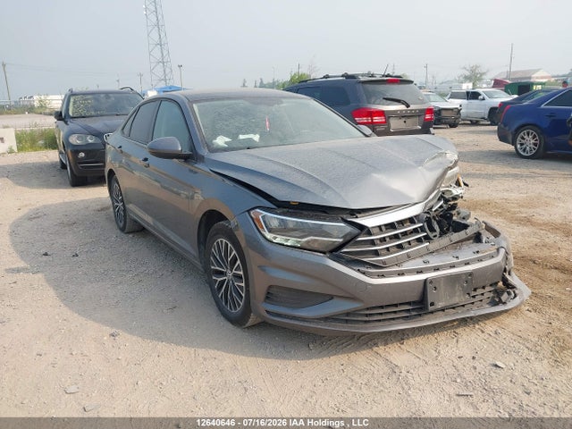12640646 :رقم المزاد ، 3VWE57BU1MM073734 vin ، 2021 Volkswagen Jetta Highline مزاد بيع