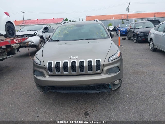 Продаж на аукціоні авто 2016 Jeep Cherokee Latitude, vin: 1C4PJLCB5GW346787, номер лоту: 12640648