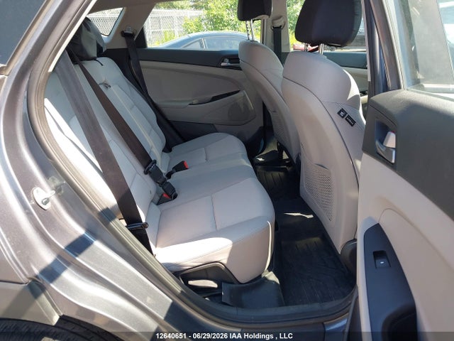 Hyundai Tucson 2017 KM8J2CA46HU516929 Image 8