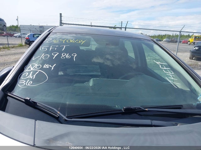 Продажа на аукционе авто 2015 Honda Fit Dx, vin: 3HGGK5G31FM109869, номер лота: 12640654