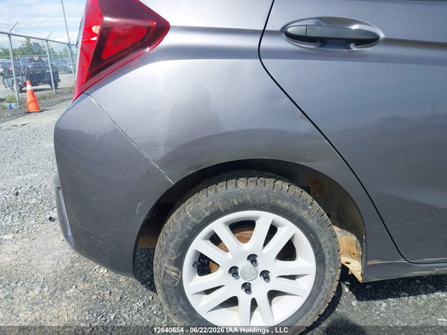 Продажа на аукционе авто 2015 Honda Fit Dx, vin: 3HGGK5G31FM109869, номер лота: 12640654