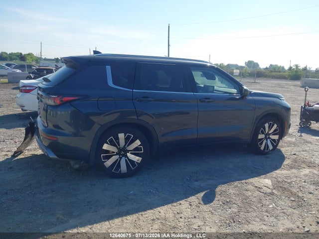 2025 Mitsubishi Outlander მანქანა იყიდება აუქციონზე, vin: JA4J4WA87SZ624550, აუქციონის ნომერი: 12640675