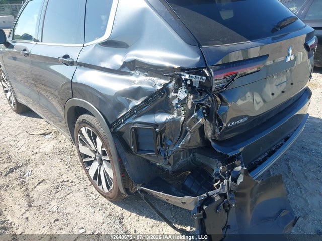 2025 Mitsubishi Outlander მანქანა იყიდება აუქციონზე, vin: JA4J4WA87SZ624550, აუქციონის ნომერი: 12640675