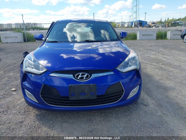 2015 Hyundai Veloster Se მანქანა იყიდება აუქციონზე, vin: KMHTC6AD9FU224180, აუქციონის ნომერი: 12640678