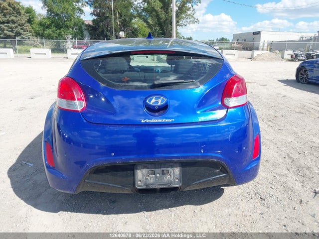 2015 Hyundai Veloster Se მანქანა იყიდება აუქციონზე, vin: KMHTC6AD9FU224180, აუქციონის ნომერი: 12640678
