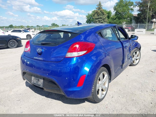 2015 Hyundai Veloster Se მანქანა იყიდება აუქციონზე, vin: KMHTC6AD9FU224180, აუქციონის ნომერი: 12640678