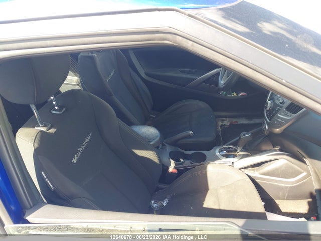 2015 Hyundai Veloster Se მანქანა იყიდება აუქციონზე, vin: KMHTC6AD9FU224180, აუქციონის ნომერი: 12640678