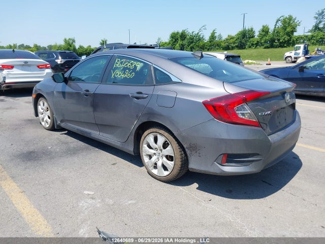 Продаж на аукціоні авто 2018 Honda Civic Ex, vin: 2HGFC2F8XJH004260, номер лоту: 12640689