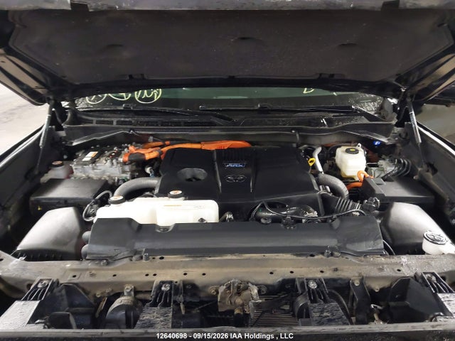 Toyota Sequoia Limited 2023 7SVAAABA2PX011974 Image 10