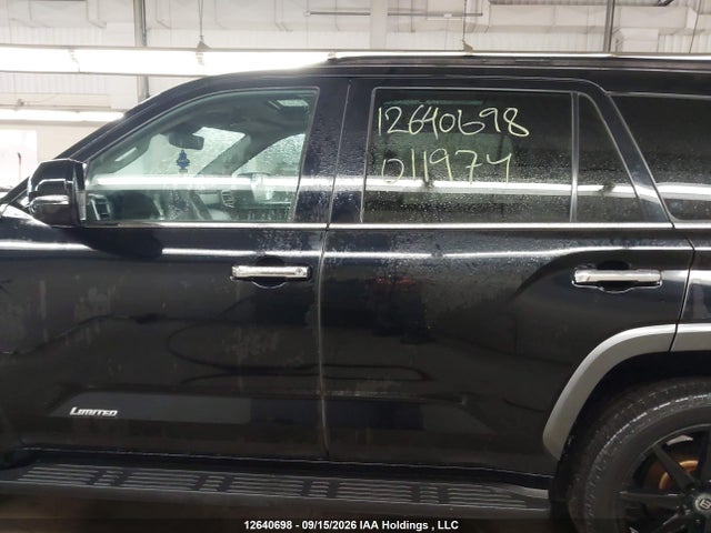 Toyota Sequoia Limited 2023 7SVAAABA2PX011974 Image 13
