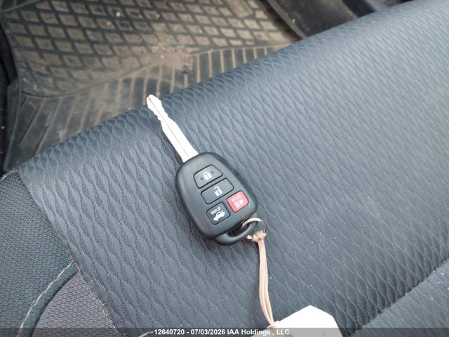Toyota COROLLA LE 2018 2T1BURHE7JC114585 Image 11