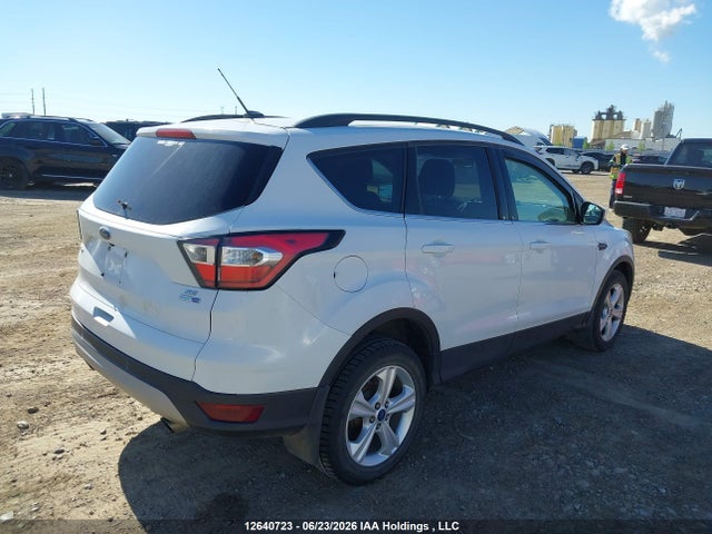 12640723 :رقم المزاد ، 1FMCU9GD3HUA85883 vin ، 2017 Ford Escape Se مزاد بيع