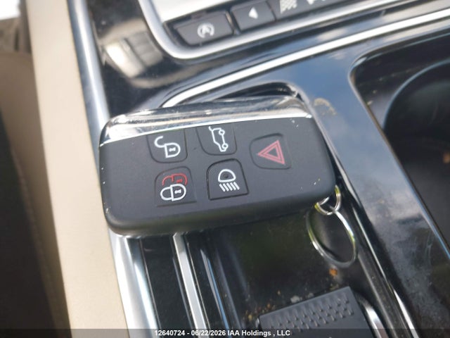 SAJBK4BN8HCY51297 Jaguar Xf Prestige