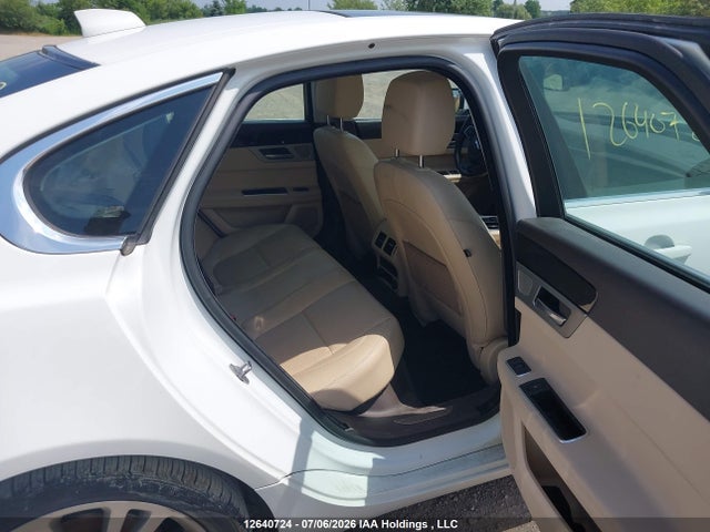 SAJBK4BN8HCY51297 Jaguar Xf Prestige