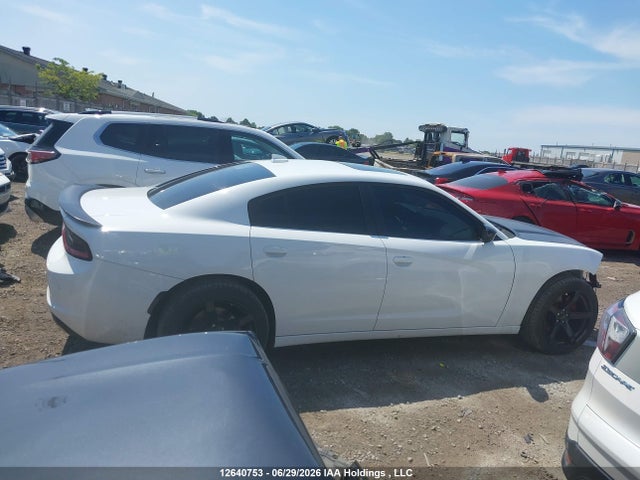2022 Dodge Charger Sxt Awd მანქანა იყიდება აუქციონზე, vin: 2C3CDXJG7NH162706, აუქციონის ნომერი: 12640753