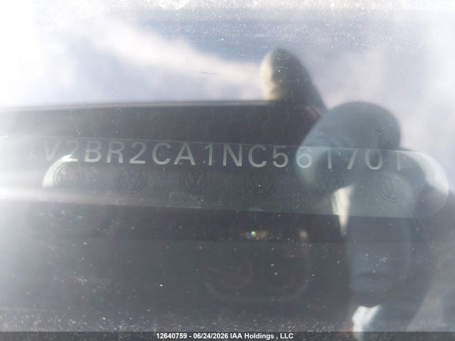 12640759 :رقم المزاد ، 1V2BR2CA1NC561701 vin ، 2022 Volkswagen Atlas مزاد بيع