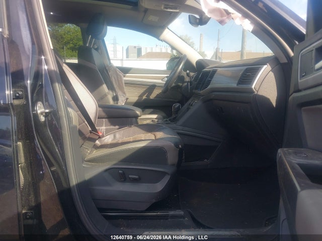 12640759 :رقم المزاد ، 1V2BR2CA1NC561701 vin ، 2022 Volkswagen Atlas مزاد بيع