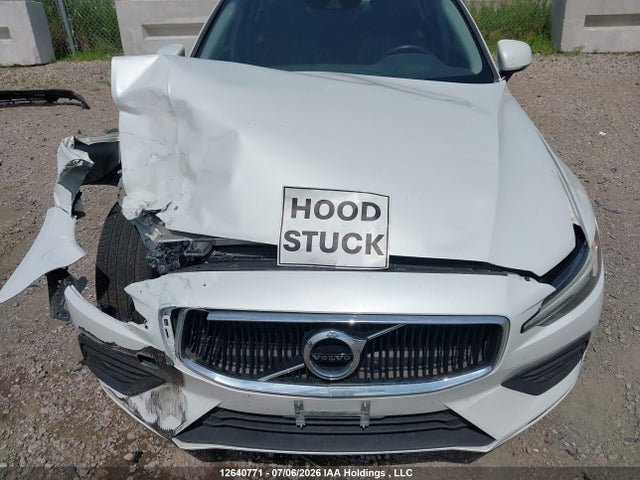7JRA22TK0LG065242 Volvo S60 T6 Momentum
