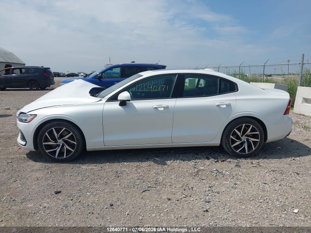7JRA22TK0LG065242 Volvo S60 T6 Momentum