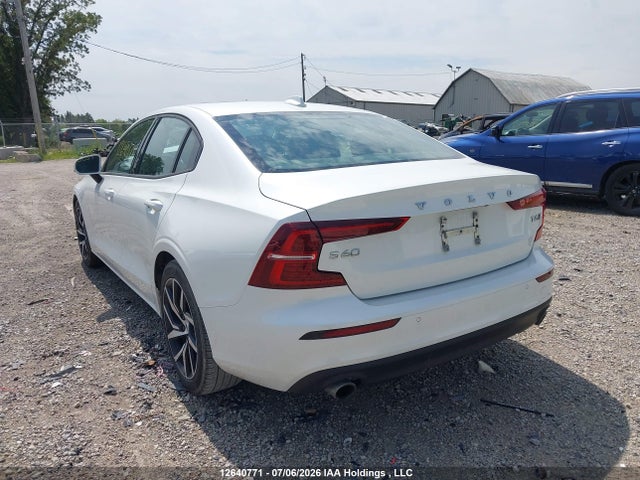 7JRA22TK0LG065242 Volvo S60 T6 Momentum