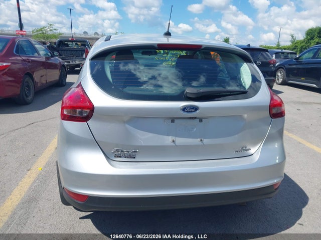 Ford FOCUS SE 2016 1FADP3K24GL317002 Image 16