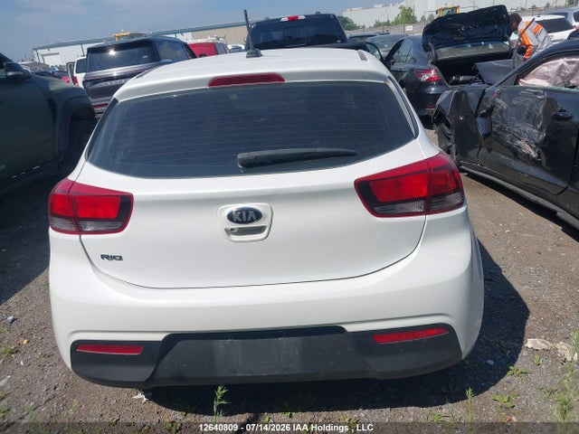 3KPA25AB6JE052933 KIA Rio Lx/lx+