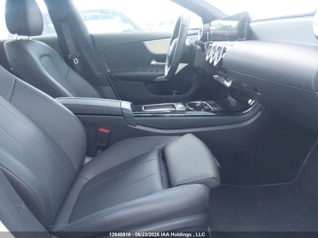 W1K5J4HB7TN593823 Mercedes-Benz CLA 250 4MATIC