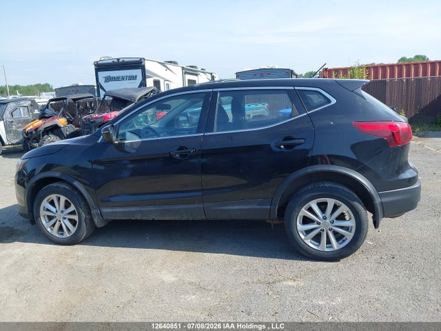 2018 Nissan Qashqai S/sl/sv მანქანა იყიდება აუქციონზე, vin: JN1BJ1CR3JW264448, აუქციონის ნომერი: 12640851