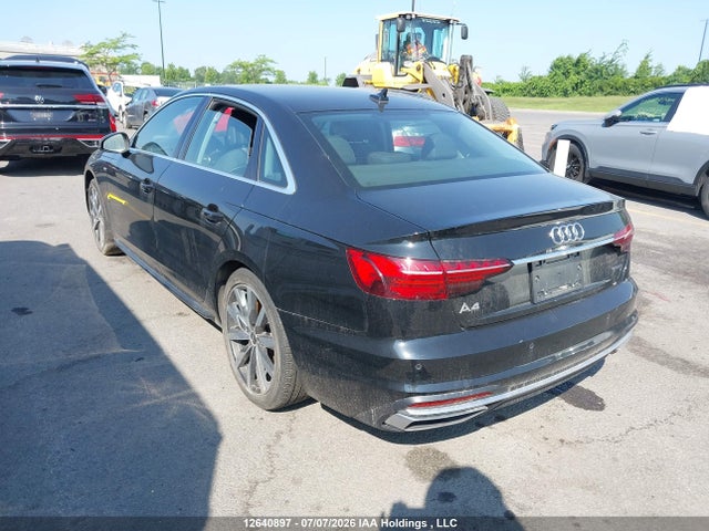 Audi A4 45 Progressiv 2022 WAUEAAF45NN008136 Image 3