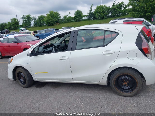 Aukcja sprzedaży 2016 Toyota Prius C Technology, vin: JTDKDTB38G1138072, numer aukcji: 12640905