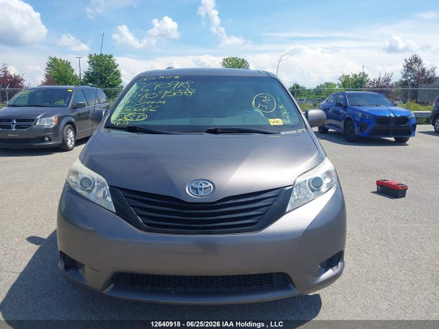 Toyota Sienna 2014 5TDZK3DC5ES409588 Image 12