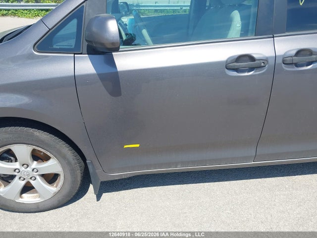 Toyota Sienna 2014 5TDZK3DC5ES409588 Image 6
