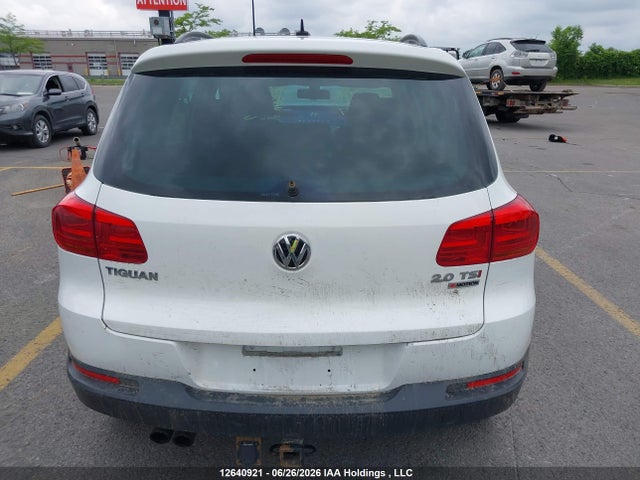 2016 Volkswagen Tiguan Comfortline/highline/special Edition მანქანა იყიდება აუქციონზე, vin: WVGJV7AX2GW065087, აუქციონის ნომერი: 12640921