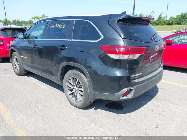 Toyota Highlander Xle 2017 5TDJZRFH8HS470152 Image 3