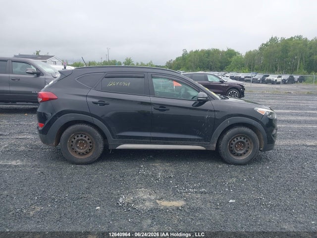 KM8J3CA47HU587232 Hyundai TUCSON SE