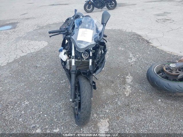 Kawasaki EX400 2020 JKAEXKG10LDA67168 Image 5