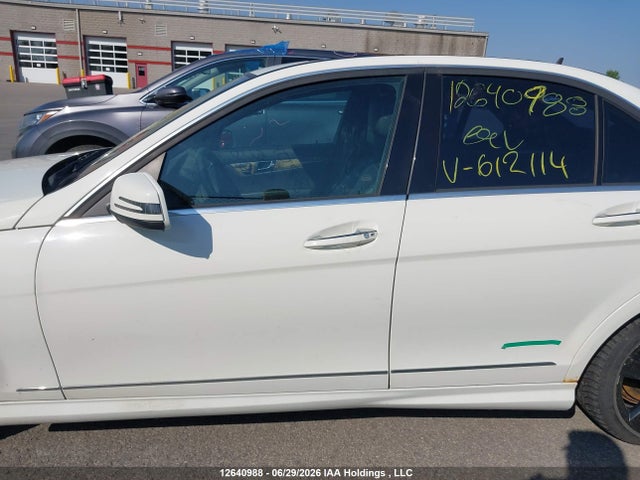 2011 Mercedes-benz C 300 4matic მანქანა იყიდება აუქციონზე, vin: WDDGF8BB5BF612114, აუქციონის ნომერი: 12640988