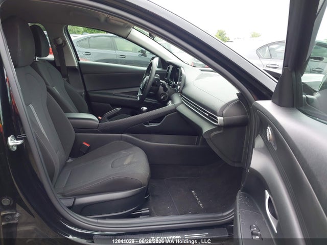 Продаж на аукціоні авто 2021 Hyundai Elantra Essential Manual, vin: KMHLM4AG4MU097833, номер лоту: 12641029
